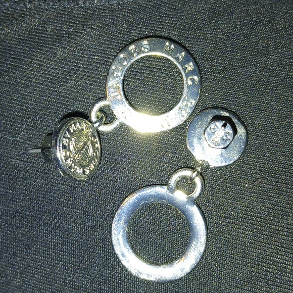 Marc Jacobs silver toned post earrings - Picture 6 of 8